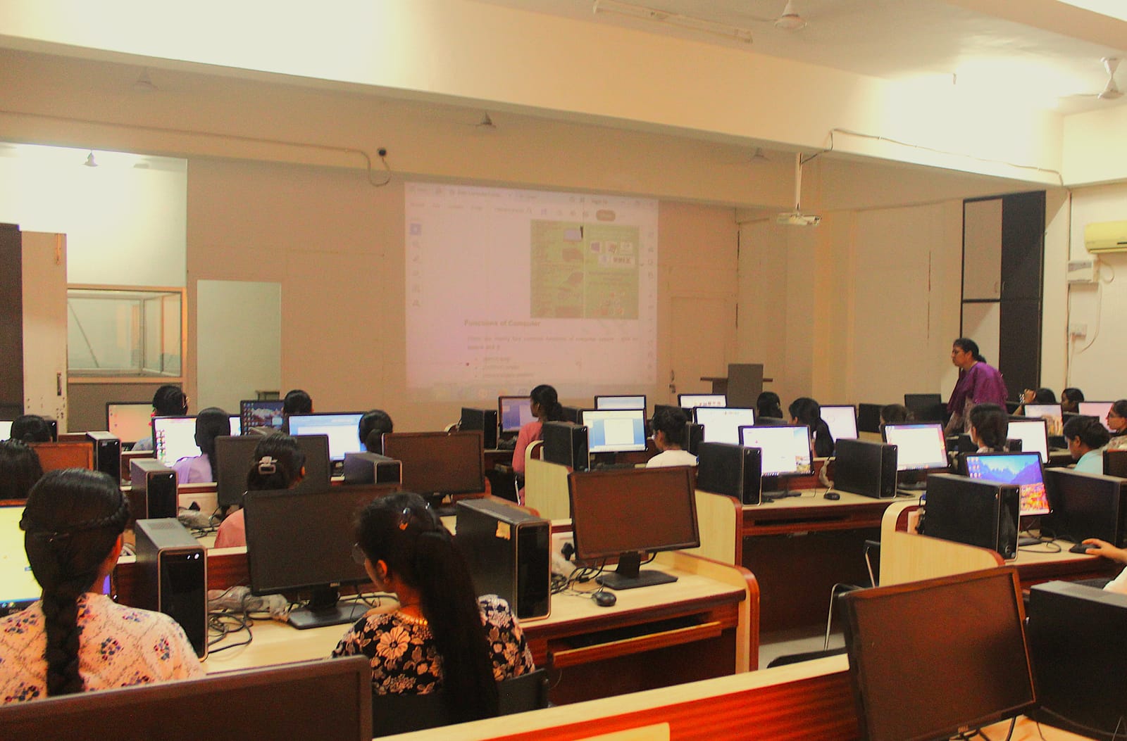 Computer Center &mdash; Practical Class